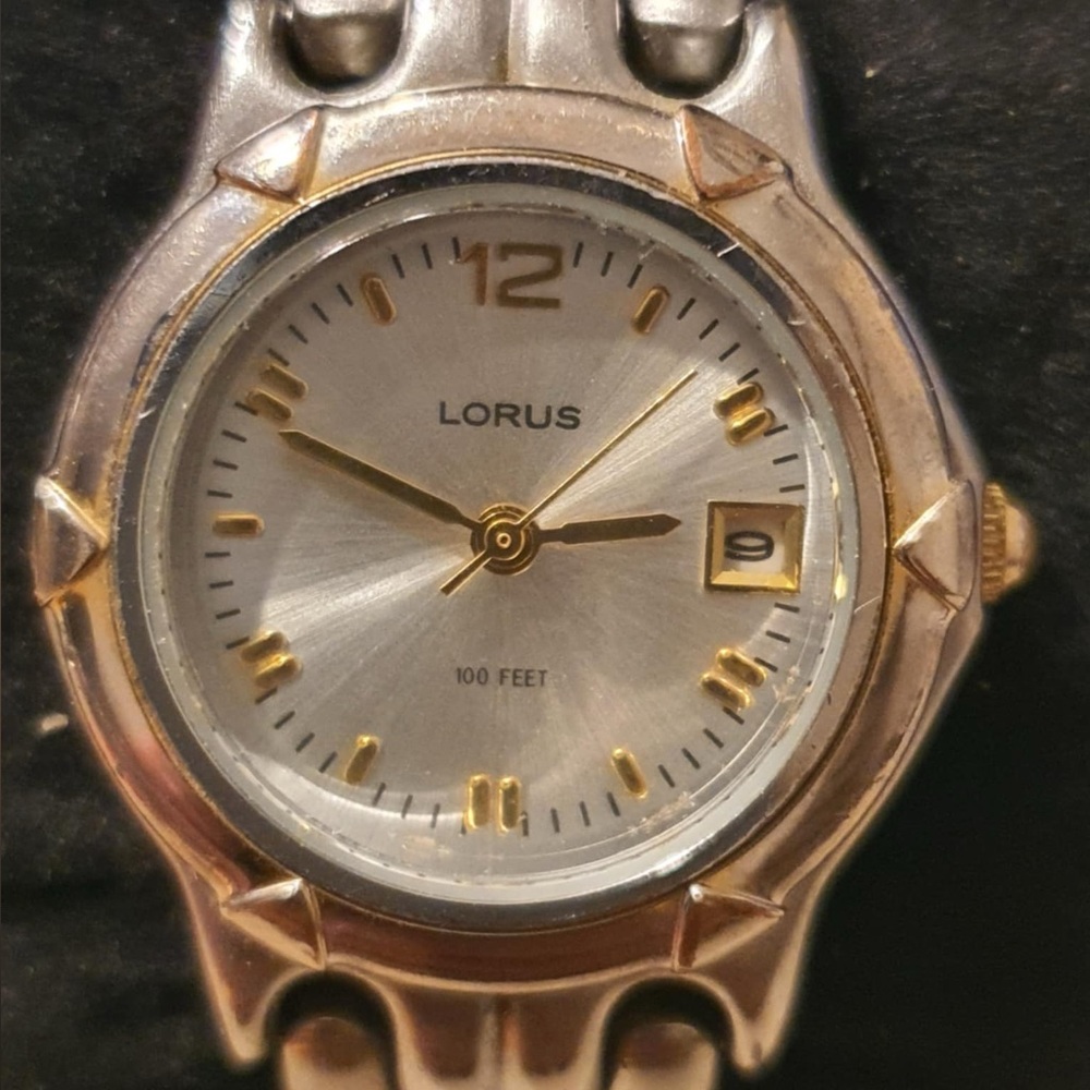 Vintage Lorus Silver/Goldtone Stainless Steel Women's Watch w/Date